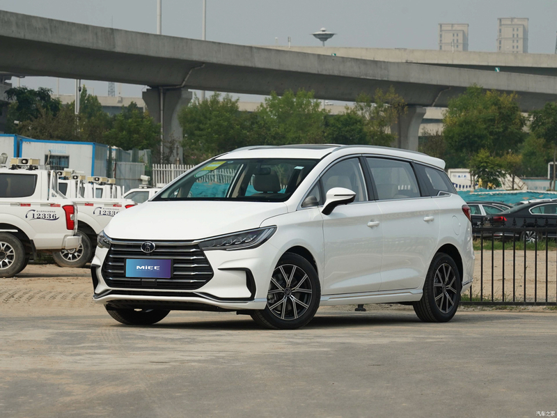 BYD سونغ ماكس